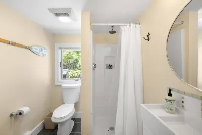 No need to pack extra – our full bathrooms come complete with all the essentials you might