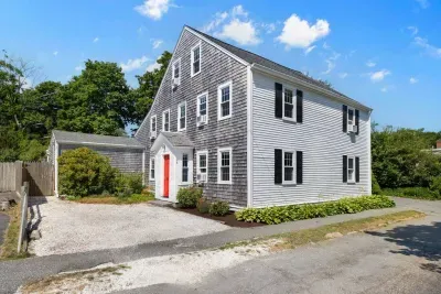 This shot highlights the secluded driveway leading to the front of the 2B unit