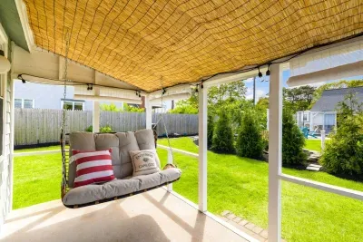 Pretty nice, right? You can sit back, relax, and even swing a little in this spot!