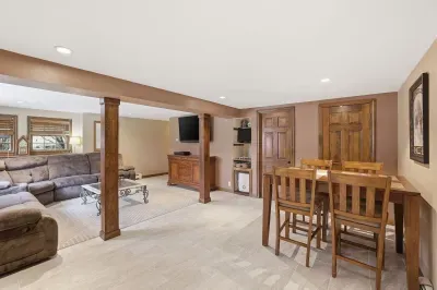 The ultimate home base. Whether you're chatting with someone in the kitchen or lounging by the hearth, you’re always part of the conversation here
