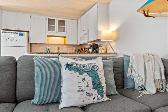Beachtown Bungalow - B