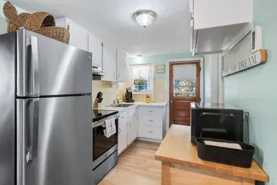 Full Kitchen Unit A (Left side)