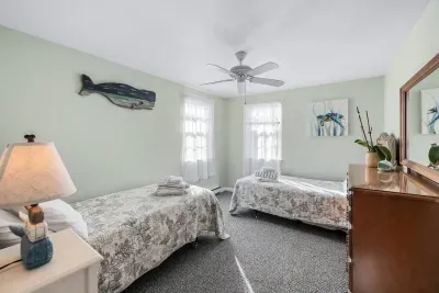 Room 3 - Left side of the house, Unit A