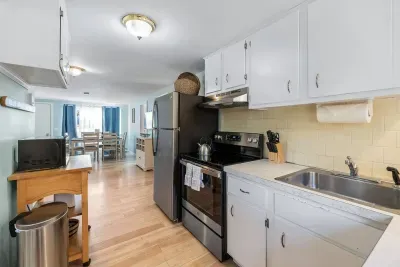 Full Kitchen (Left side, unit A)