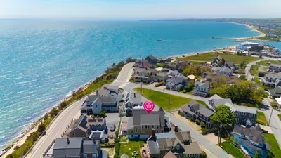 Prime coastal stay with stunning water views and walkable beach access
