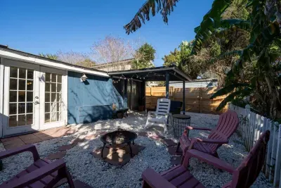 Your Private Getaway! Step outside to enjoy the fire pit