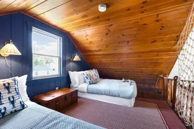 We love how the natural light floods the house during the day, creating a bright and inviting atmosphere!