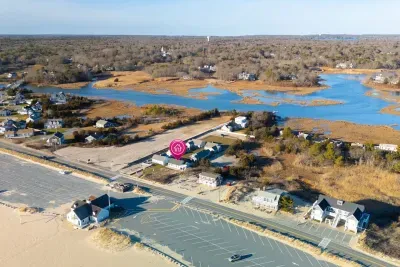 A perfect coastal location for your vacation.