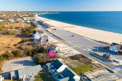 A quick look at the map for a great sense of location.