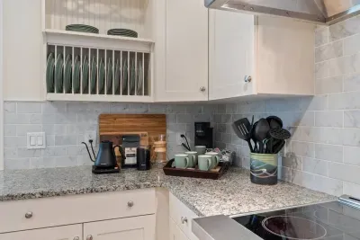 Start your mornings right with our delightful coffee bar. Choose between the quick convenience of a Keurig or savor a handcrafted pour-over using locally roasted beans.