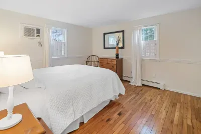 Clean linens, a window AC, and a peaceful atmosphere