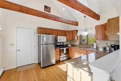 From quick beach-day breakfasts to elaborate lobster bakes, our kitchen is ready for it all