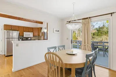 t’s the perfect setting for those family dinners that define a Harwich vacation