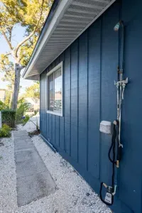 Outdoor image unit B