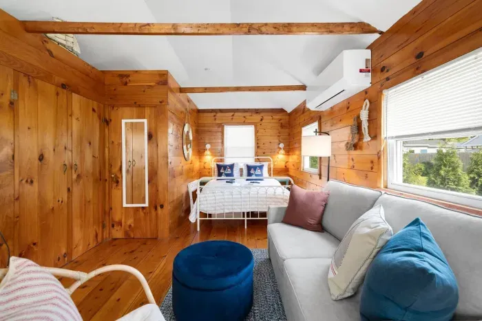 Our AC unit is capable of cooling down or warming up the entire place, ensuring your comfort no matter the season