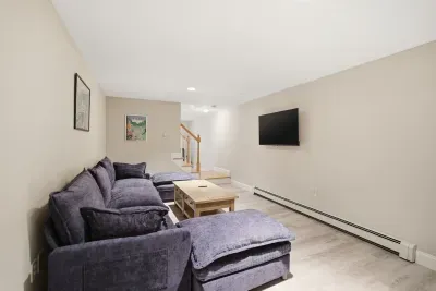 The ultimate soft place to land. Sink into the deep, cloud-like embrace of the plush sectional, queue up your favorite movie on the big screen, and let the worries of the world completely drift away.