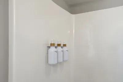 Crisp, bright, and beautifully clean. Reinvigorate your senses in a spacious walk-in shower stocked with high-end essentials, designed to make your morning routine feel like a vacation indulgence.