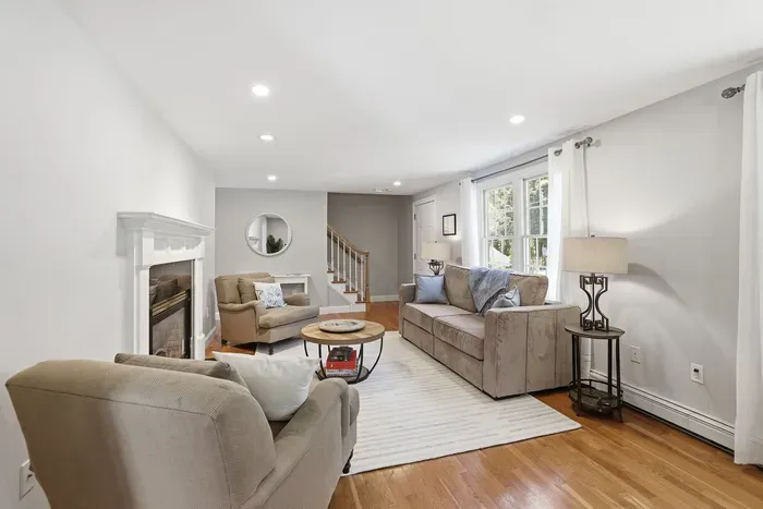 Your soft place to land after a day of exploring. This bright, sun-drenched sanctuary invites you to curl up with a good book, chat late into the night fireside, and completely recharge.