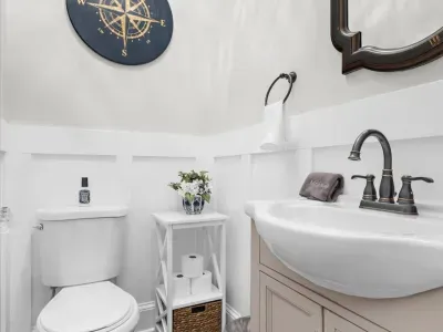 Fully stocked half bathroom conveniently located on the 1st floor.