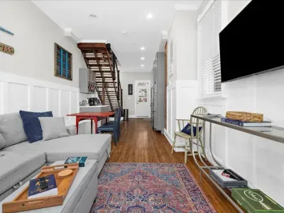 Additional living room photo #3.