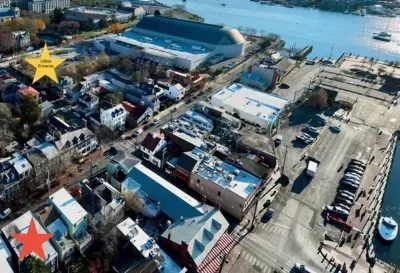 The red star represents the house, and the yellow star represents the main entrance to the United States Naval Academy!