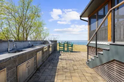 Oyster Bay Getaway - image 154 of 155