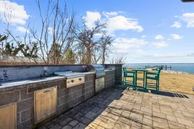 Oyster Bay Getaway - image 85 of 155