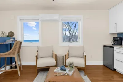 Oyster Bay Getaway - image 56 of 155