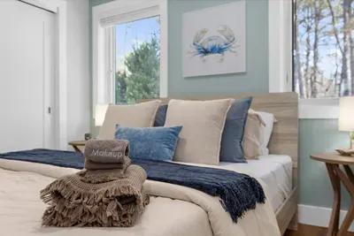 Oyster Bay Getaway - image 69 of 155