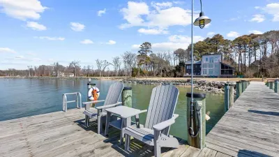 Waterfront Sunset Retreat with Swim Spa w/ beach - image 158 of 196