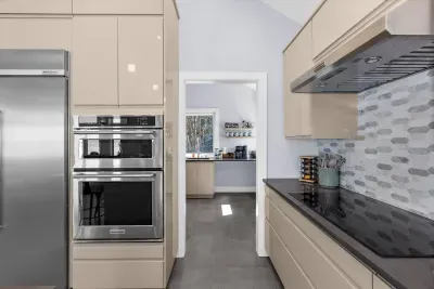 Oyster Bay Getaway - image 28 of 155