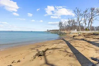 Oyster Bay Getaway - image 94 of 155