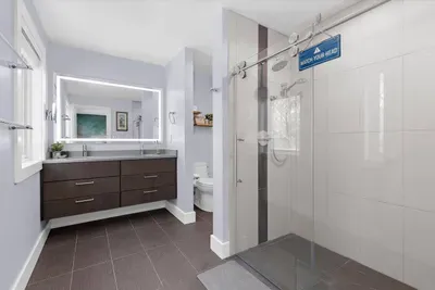 Oyster Bay Getaway - image 64 of 155