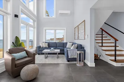 Oyster Bay Getaway - image 16 of 155