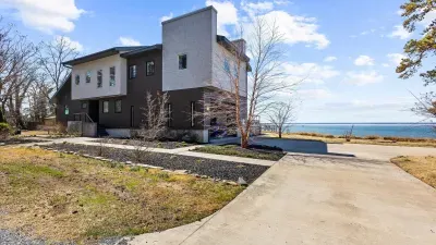 Waterfront Sunset Retreat with Swim Spa w/ beach - image 181 of 196