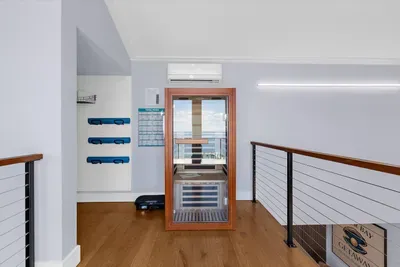 Oyster Bay Getaway - image 32 of 155