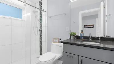 Waterfront Sunset Retreat with Swim Spa w/ beach - image 166 of 196
