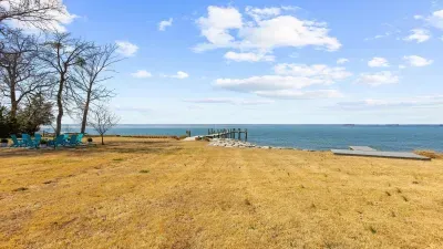 Waterfront Sunset Retreat with Swim Spa w/ beach - image 189 of 196