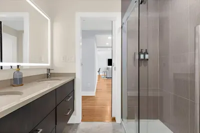 Oyster Bay Getaway - image 49 of 155