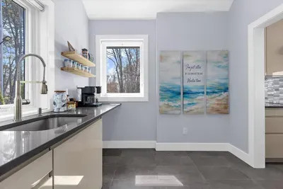 Oyster Bay Getaway - image 33 of 155