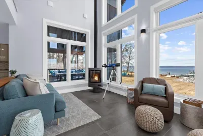 Oyster Bay Getaway - image 20 of 155