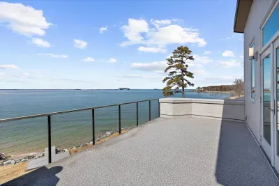 Oyster Bay Getaway - image 83 of 155