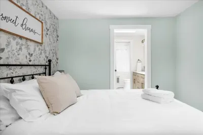 Bedroom #3 additional image.