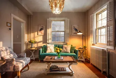 Additional living room image