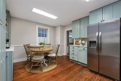 Additional kitchen image #1