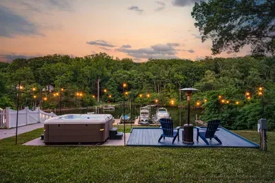 Pasadena Waterfront Retreat - image 137 of 153