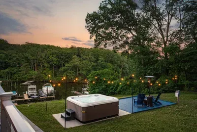 Pasadena Waterfront Retreat - image 135 of 153