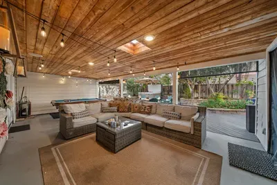 The Murray | Modern Retreat | Spa & Billiards - image 32 of 55