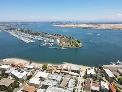 We are here, right across from Kellogg Beach