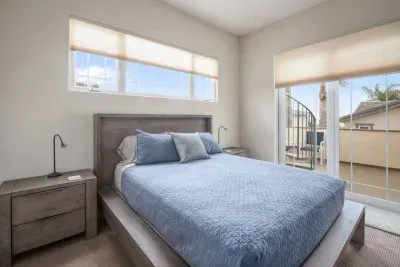 2nd Floor Queen Bedroom with Ensuite Bathroom